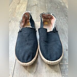 Vionic Beach Laguna Black Espadrilles